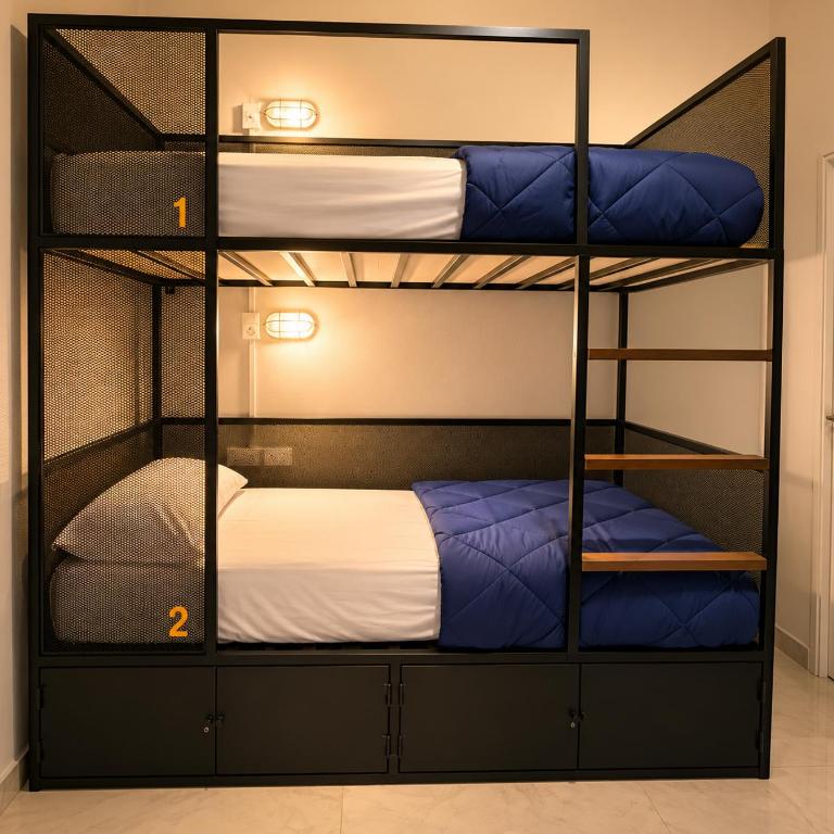 JOY Setas Coworking - Cama individual en habitación compartida mixta (4 adultos) - 4