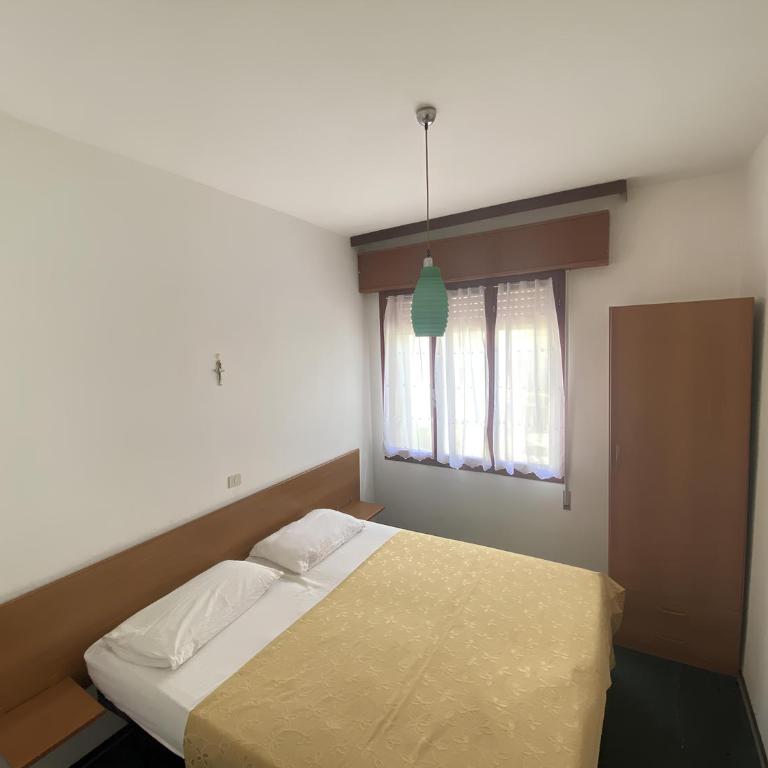 (1) Giovanni Versolatto - Appartamento con 2 Camere da Letto - 9