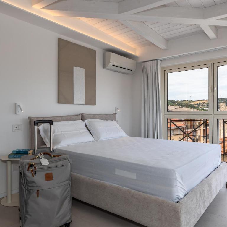 Suite 33 - Boutique Apartments - Casa Vacanze - 11