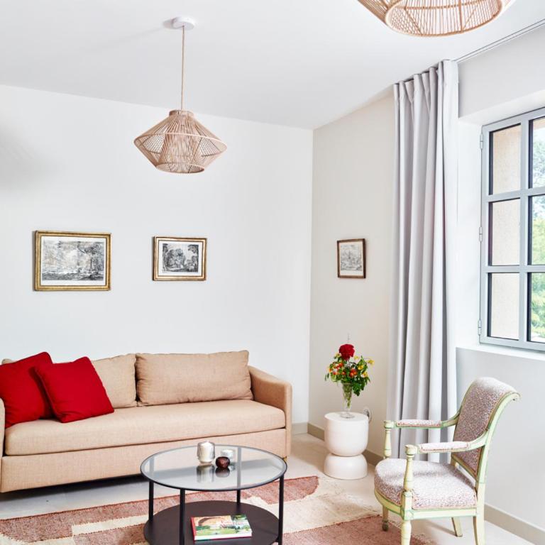 Château de la Piscine - Appartements dans le Mas au coeur d'un grand parc arboré - Appartement - Vue sur Jardin - 4