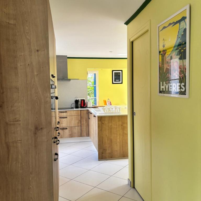 Appartement T2 50m² vue mer Presqu'il de Giens. RC - Appartement - 10