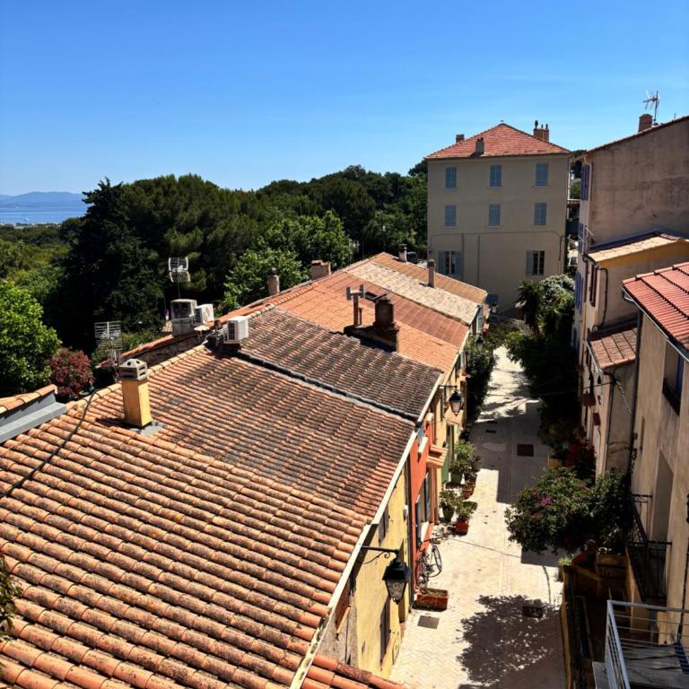 Appartement T2 50m² vue mer Presqu'il de Giens. RC - Appartement - 2