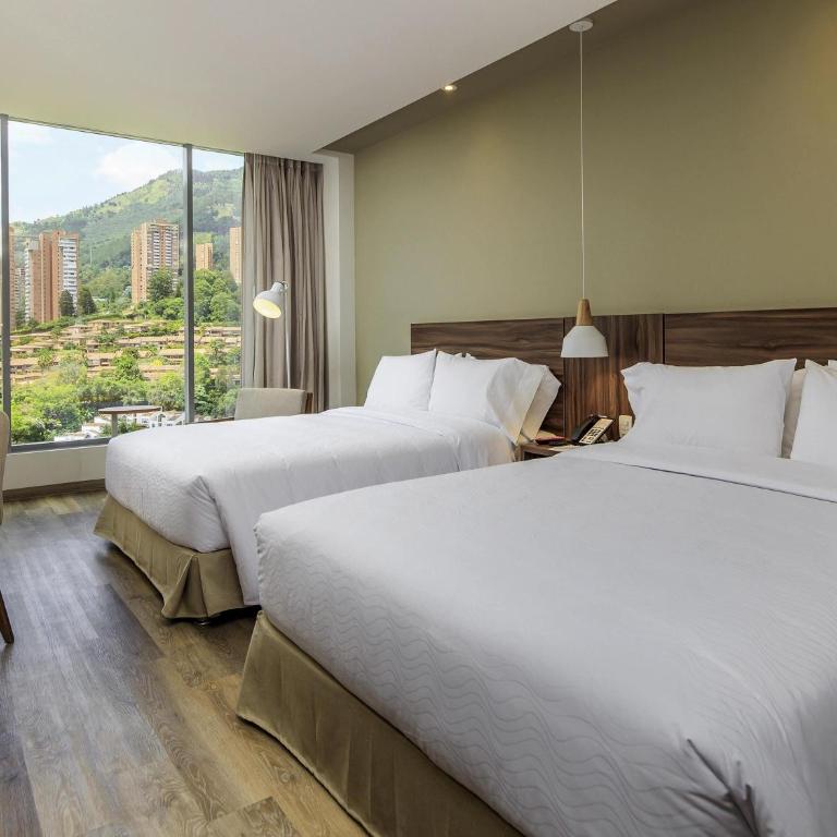 Novotel Medellin El Tesoro - Standard Double Room with Two Double Beds - 1