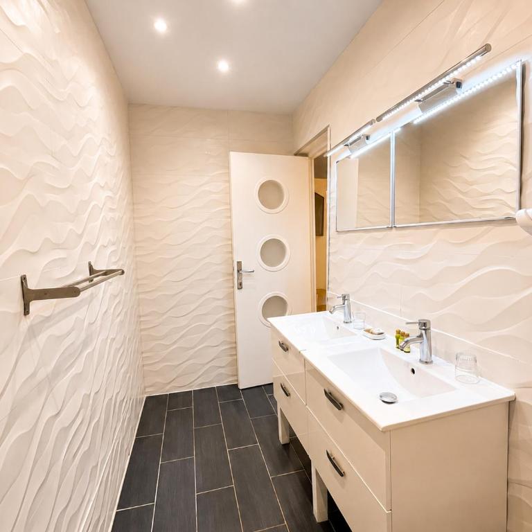 Hotel Le Florian - Studio - Appartement 1-4 Adultes (sans ascenseur) - 11