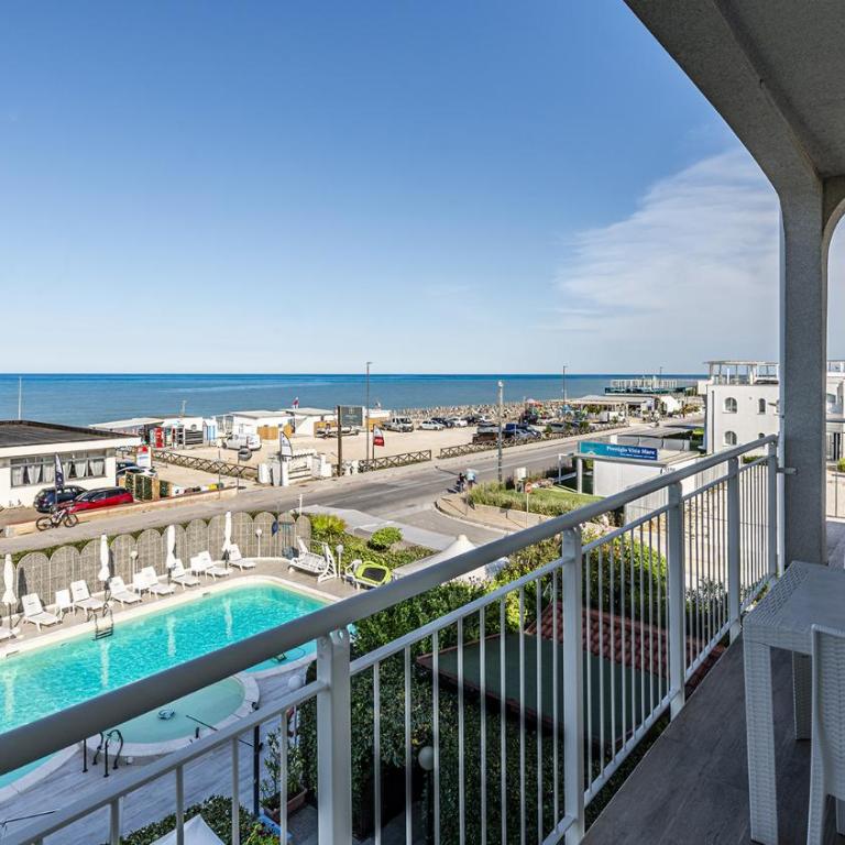 Baby Gigli - Camera Tripla con Vista Mare - 10
