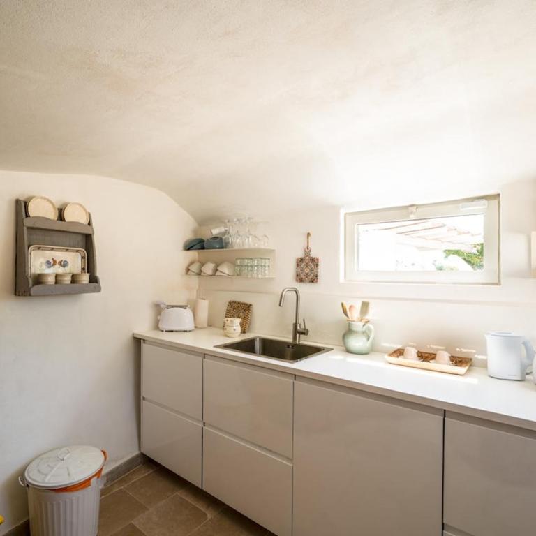 Trullo Thalia with Private Pool Ostuni - Villa con 2 Camere da Letto - 36