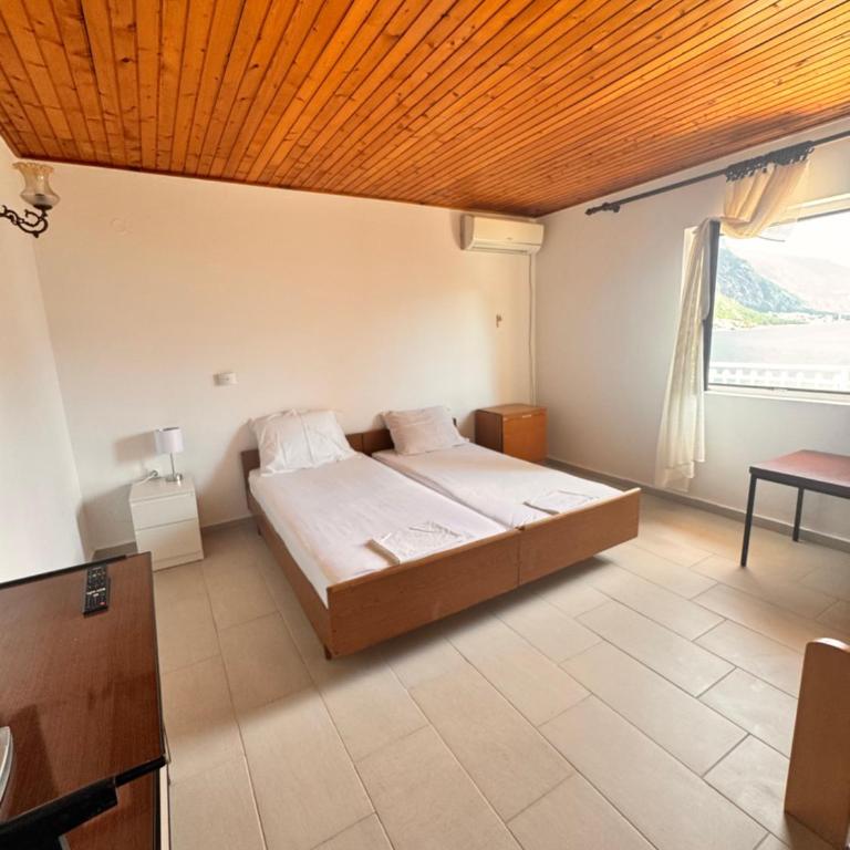 Apartment sunrise 33 - Two-Bedroom Apartment with Sea View - 8