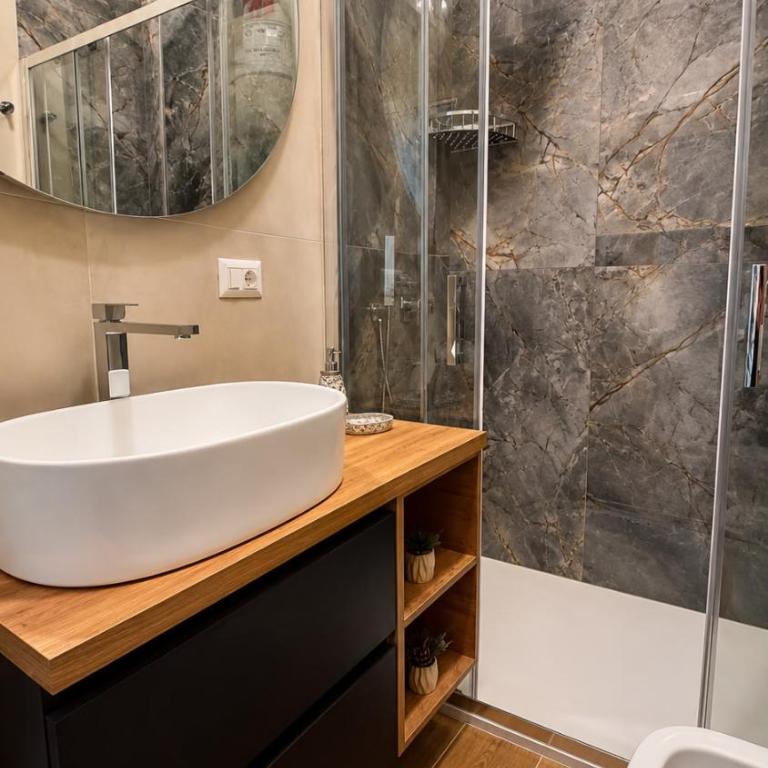 Luxury Center Apartment With Jacuzzi Colosseo - San Giovanni - Appartamento Premium con 3 Camere da Letto - 15