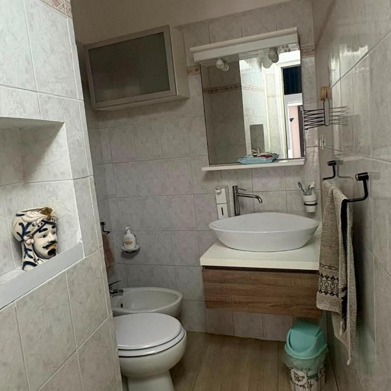 Casa Vacanze CuTiMannaHouse Centro Storico Catania - Maisonette - 15