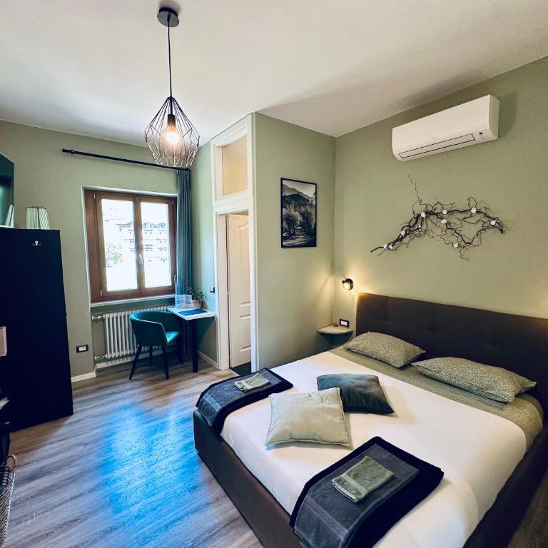 SulGarda Holiday Apartment - Three-Bedroom Apartment - 26