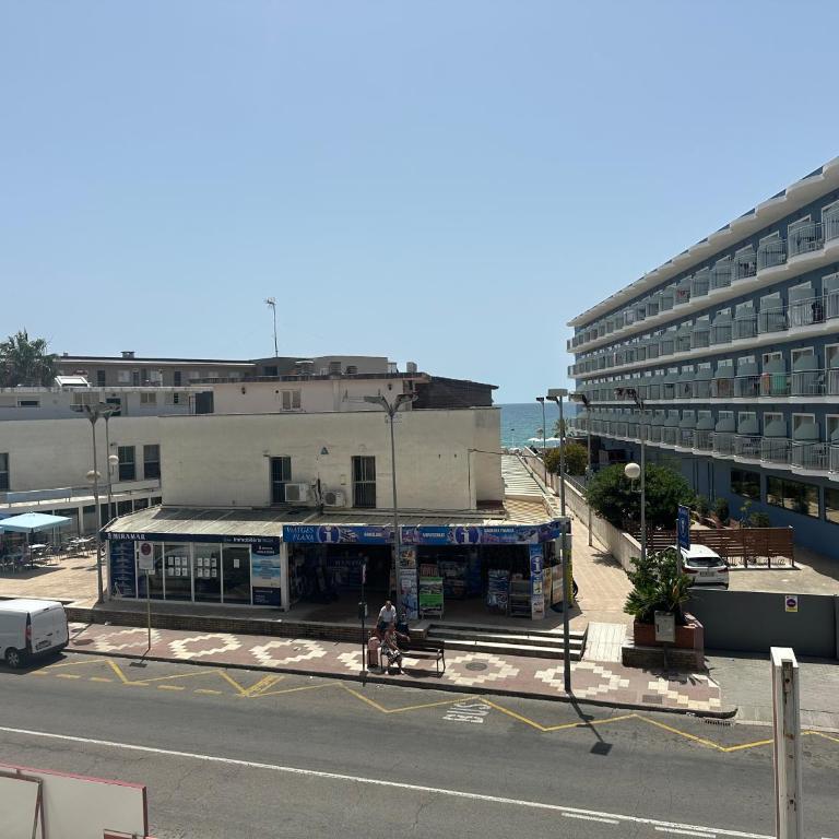 Home Diputacio Cambrils - Apartment mit 3 Schlafzimmern und Balkon - 2