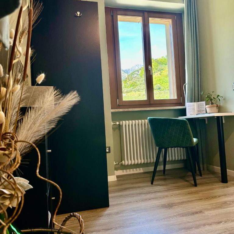 SulGarda Holiday Apartment - Three-Bedroom Apartment - 31