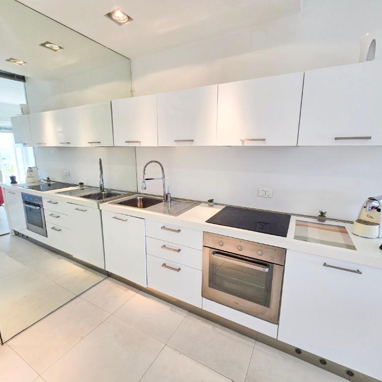 Suite Palace prima fila mare - One-Bedroom Apartment - 23