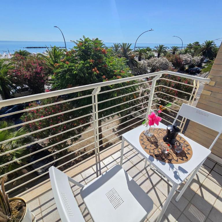 Suite Palace prima fila mare - One-Bedroom Apartment - 10