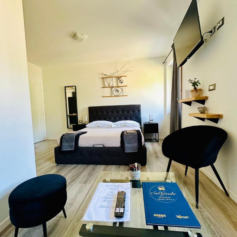 SulGarda Holiday Apartment - Three-Bedroom Apartment - 14