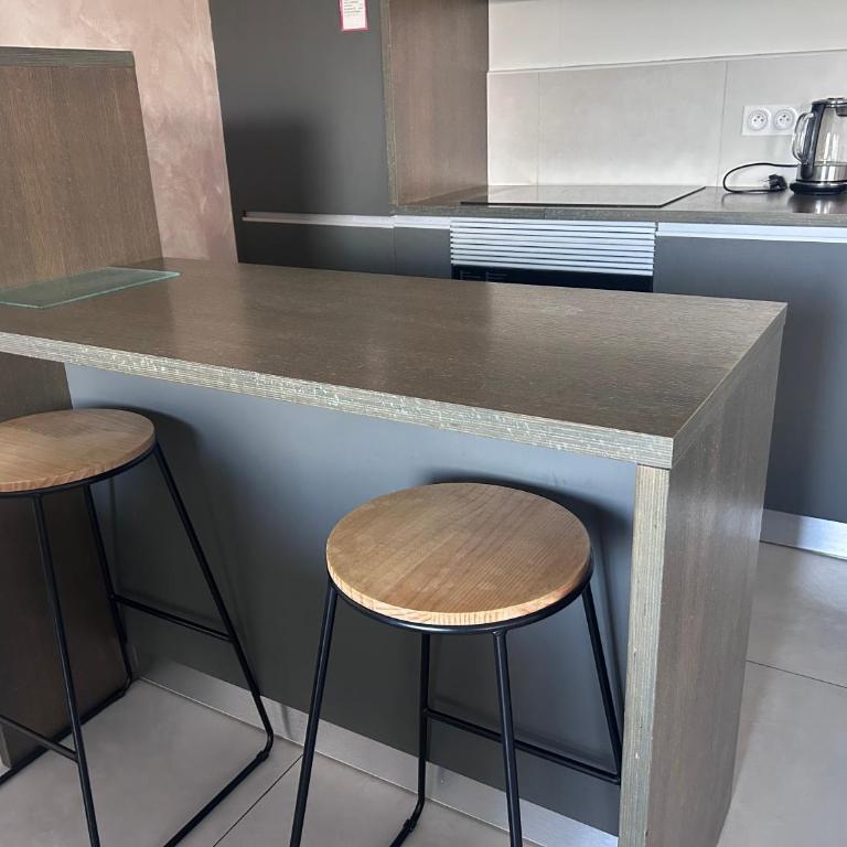 Appartement T4 spacieux - Three-Bedroom Apartment - 16