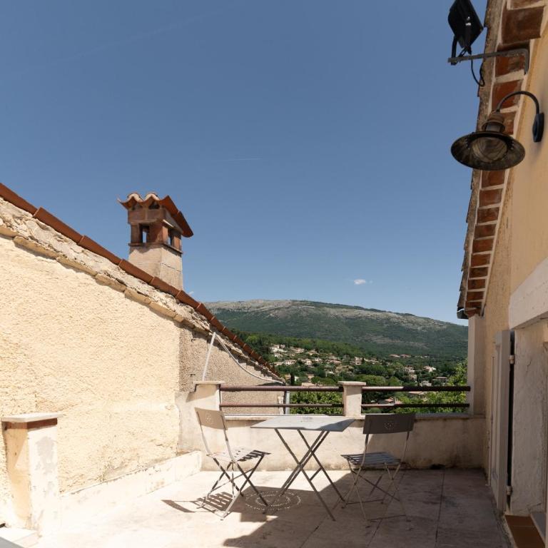 Auberge du Vieux Château - Chambre Double N. 14 avec Terrasse - Vue sur Montagnes - 6
