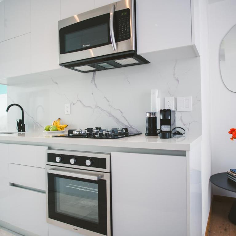 Icon 701- Stylish Loft W AC Premium Location - Apartamento - 10