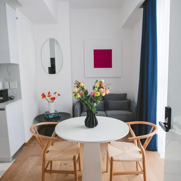 Icon 701- Stylish Loft W AC Premium Location - Apartamento - 14