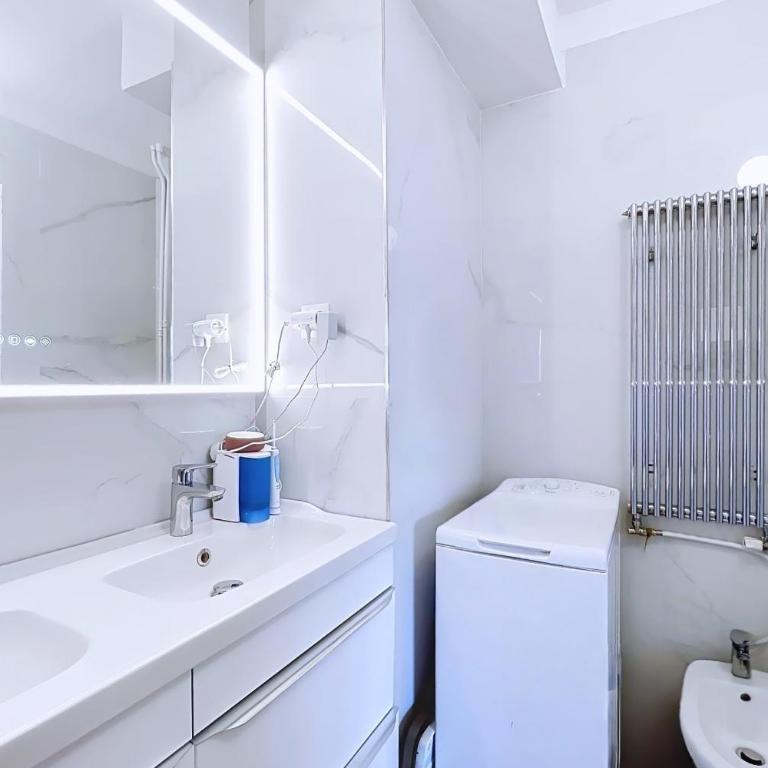 Charming flat near the Eiffel Tower - Apartment - 24