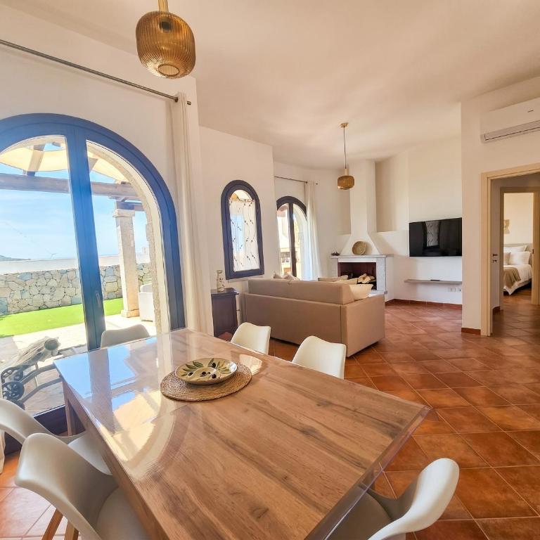 Villa SeaSky Ocean View with Garden - Two-Bedroom House - 15