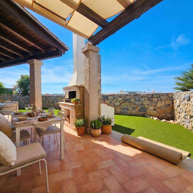 Villa SeaSky Ocean View with Garden - Two-Bedroom House - 40