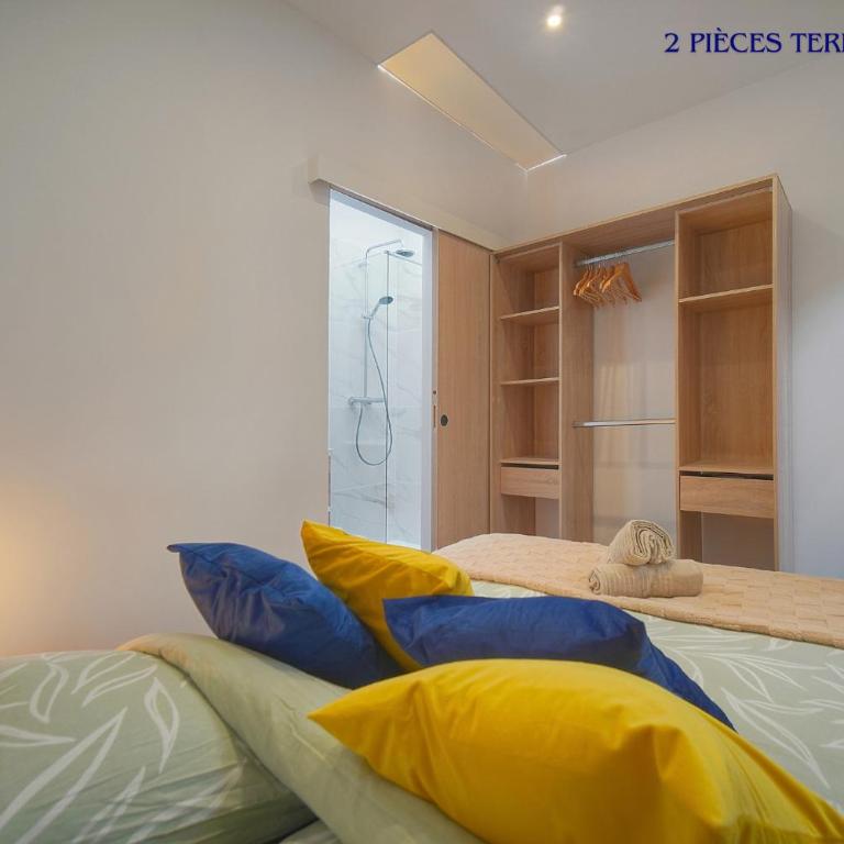 Maison VCA - 4 appartements - Wifi Clim - 15 min mer - Two-room Flat with Terrace : Xav - 7