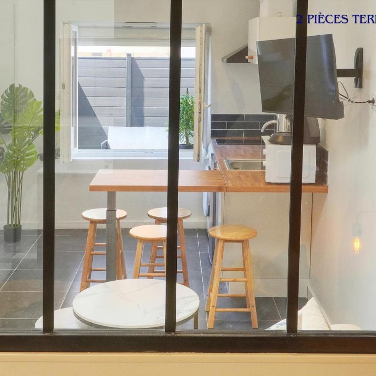 Maison VCA - 4 appartements - Wifi Clim - 15 min mer - Two-room Flat with Terrace : Xav - 11