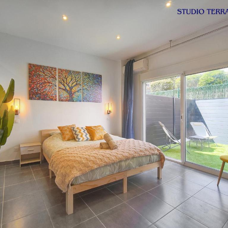 Maison VCA - 4 appartements - Wifi Clim - 15 min mer - Studio with Terrace : Lucas - 9