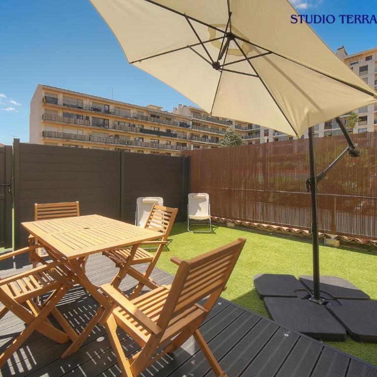 Maison VCA - 4 appartements - Wifi Clim - 15 min mer - Studio with Terrace : Manou - 16