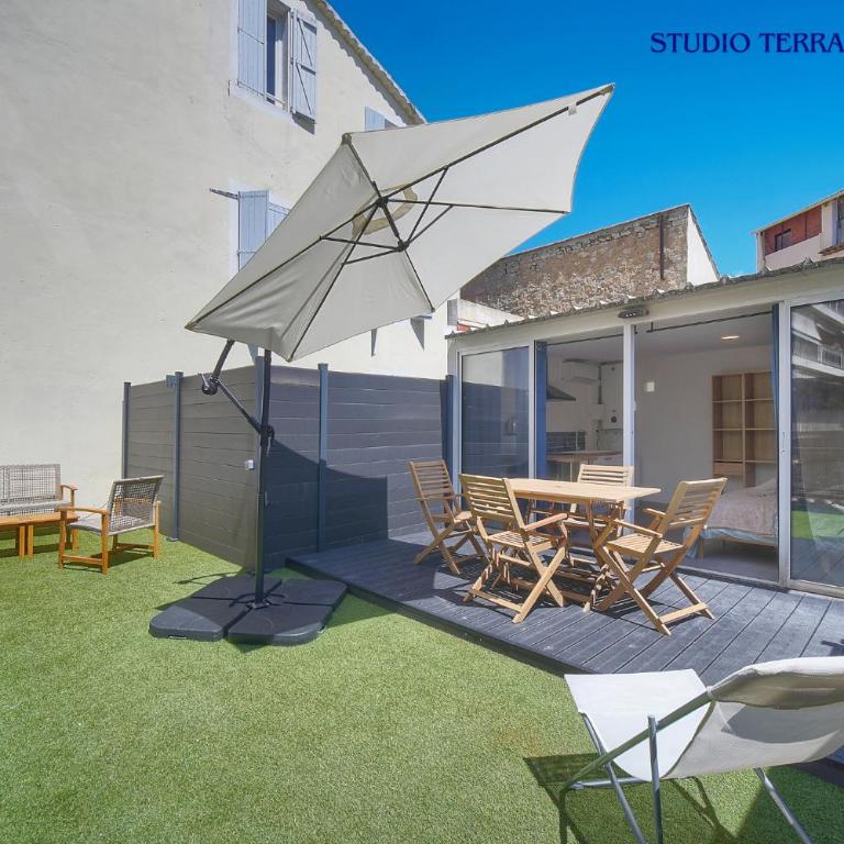 Maison VCA - 4 appartements - Wifi Clim - 15 min mer - Studio with Terrace : Manou - 8