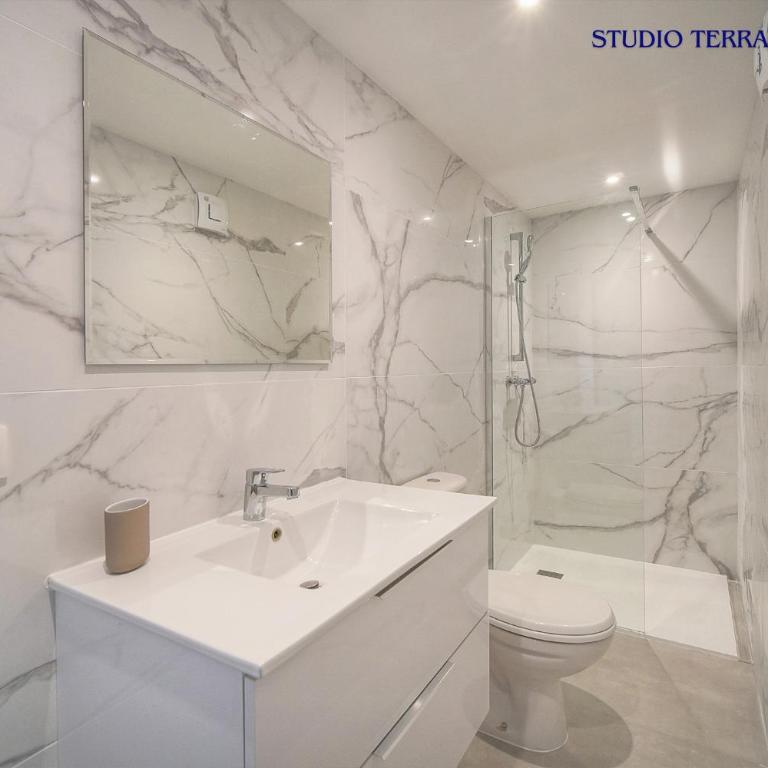 Maison VCA - 4 appartements - Wifi Clim - 15 min mer - Studio with Terrace : Manou - 13