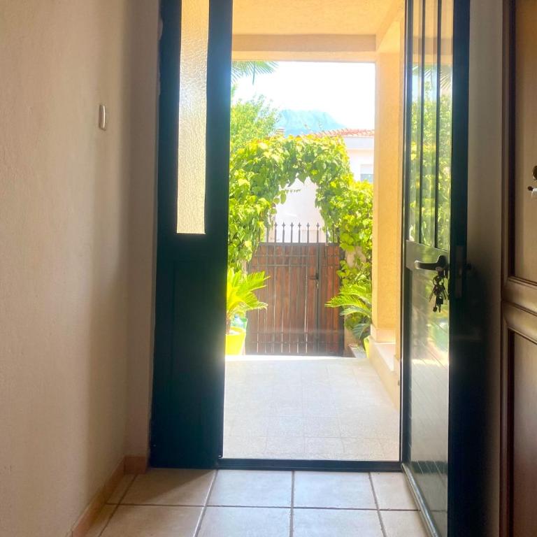 Marina Breeze Family Villa - Appartement 1 Chambre avec Jardin - 16