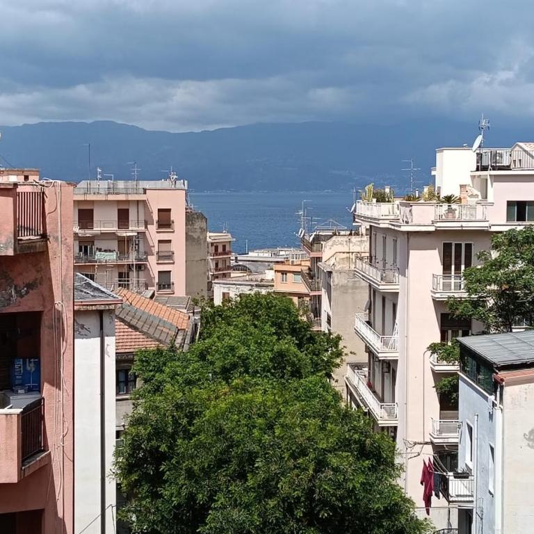House with a view of the Strait of Messina 2 suites 2 bathrooms - Apartment mit 2 Schlafzimmern - 6