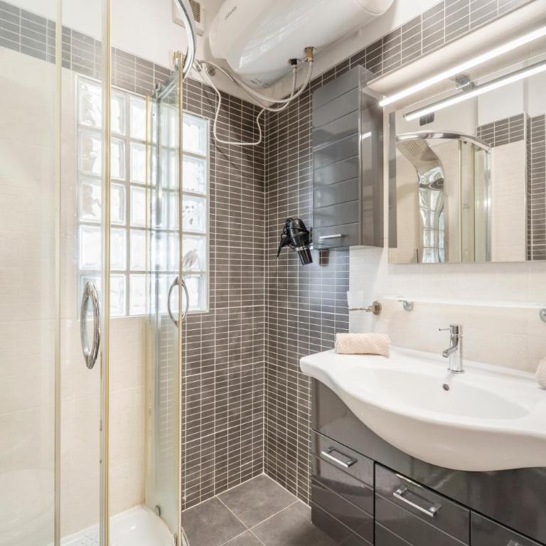 Home Karalis - Appartamento Superior con Vista Città - 18