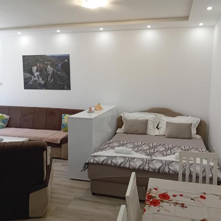 Apartman Lazar - Studio s King-sajz Krevetom i Sofom na Izvlačenje - 10