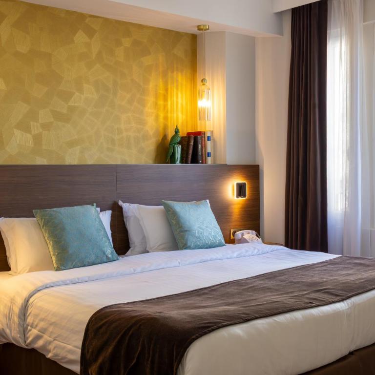 Hotel Parc Eiffel - Chambre Lit King-Size Supérieure - 1