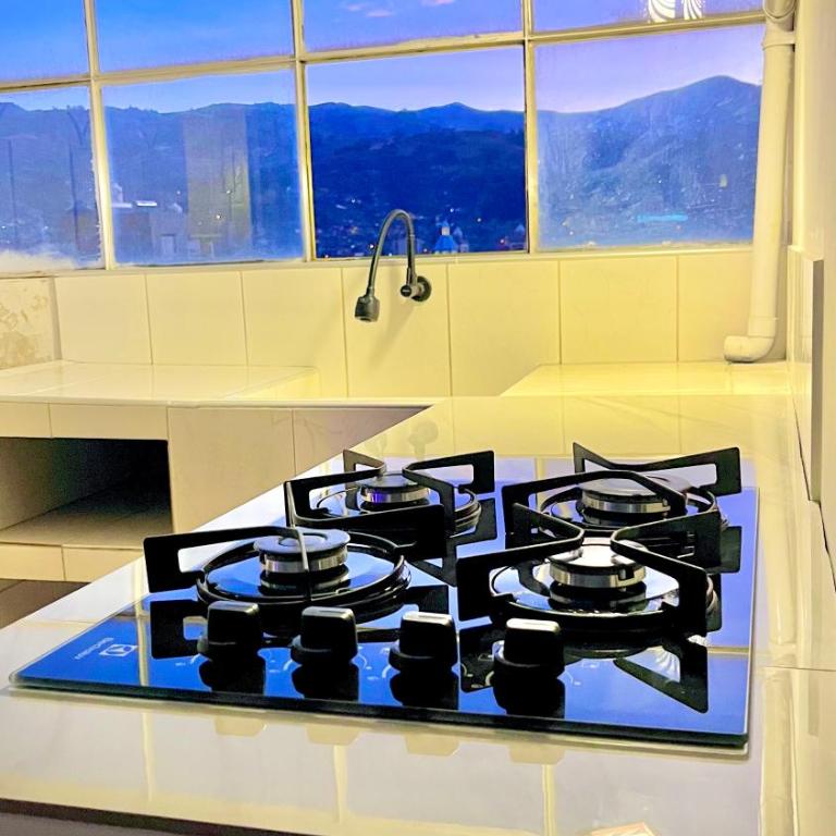 Huaraz Skyview Apartment - Top Floor with Mountains Views - Two-Bedroom Apartment - 35