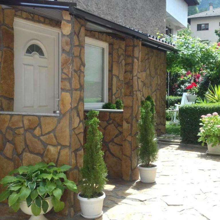 Modern&Cozy Bosnian house with GARDEN+FREE parking - Deluks Jednokrevetna Soba - 9