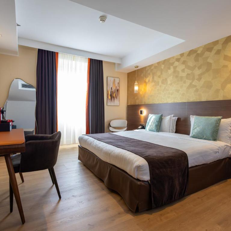 Hotel Parc Eiffel - Studio Lit King-Size - 6