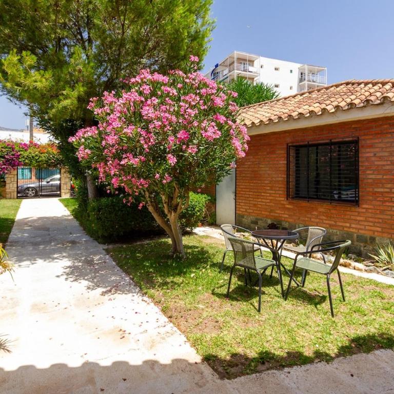 142 - Oasis Villa with Private Pool & Tropical Garden close to the Beach - Villa - 47