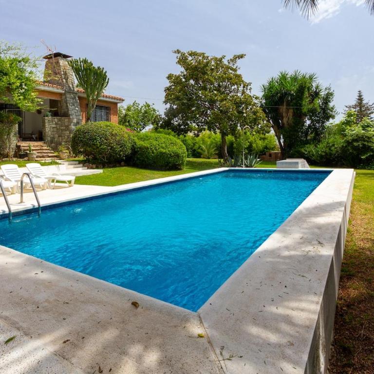 142 - Oasis Villa with Private Pool & Tropical Garden close to the Beach - Villa - 3