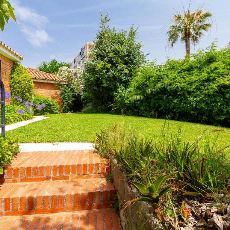 142 - Oasis Villa with Private Pool & Tropical Garden close to the Beach - Villa - 53