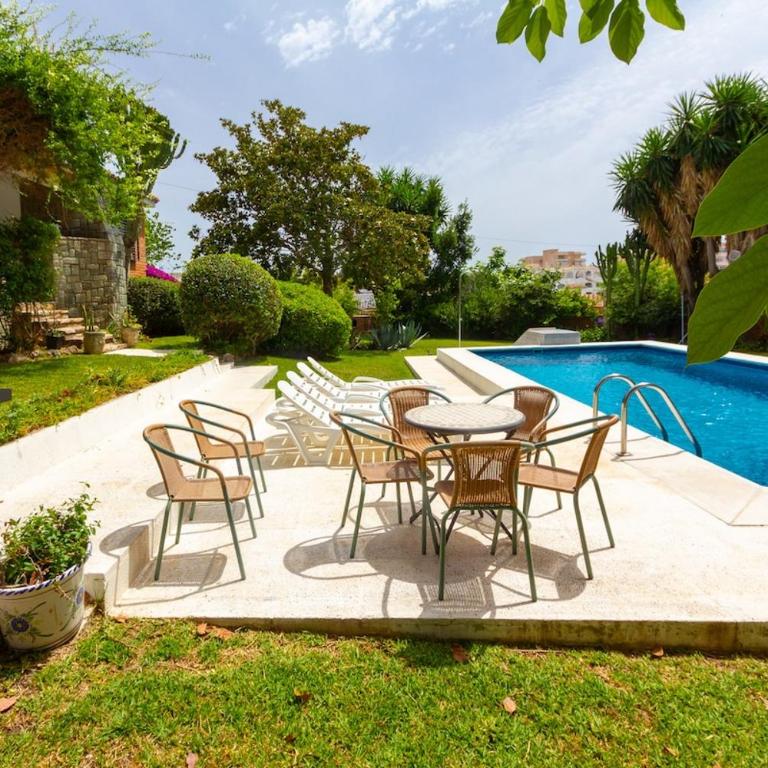 142 - Oasis Villa with Private Pool & Tropical Garden close to the Beach - Villa - 1