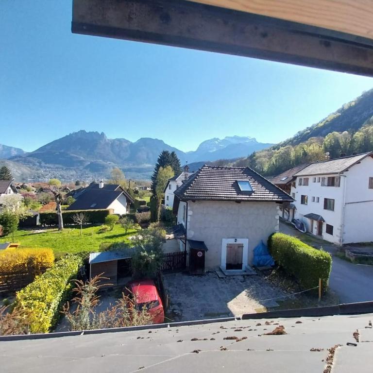 Chambre confort, 3mn du lac d'Annecy - Chambre Double - Vue sur Montagne - 10