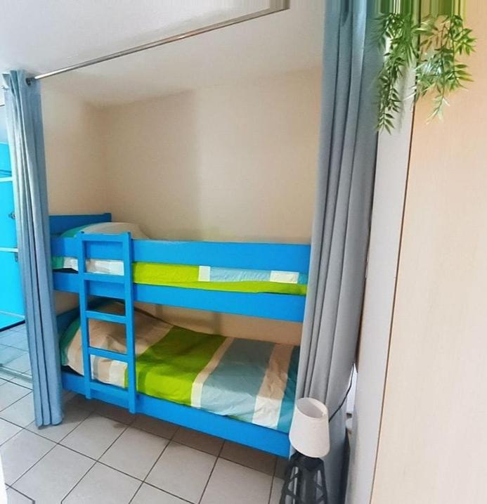 Stud 4 pers , plage 60 m ,terr de 15m clim Parking - Apartamento de 1 dormitorio - 9