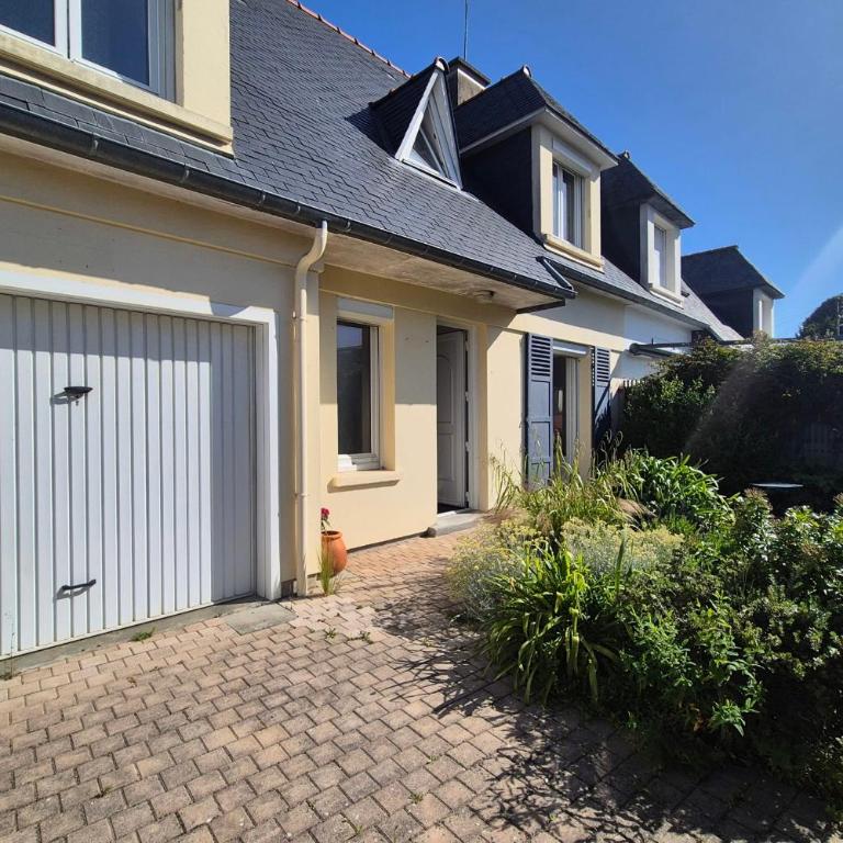 Bright Dinard home by the beach - Ferienhaus - 21