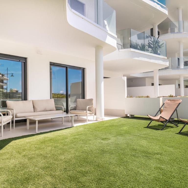 Elegant Garden Apartment in Higuerón - Appartement - 15