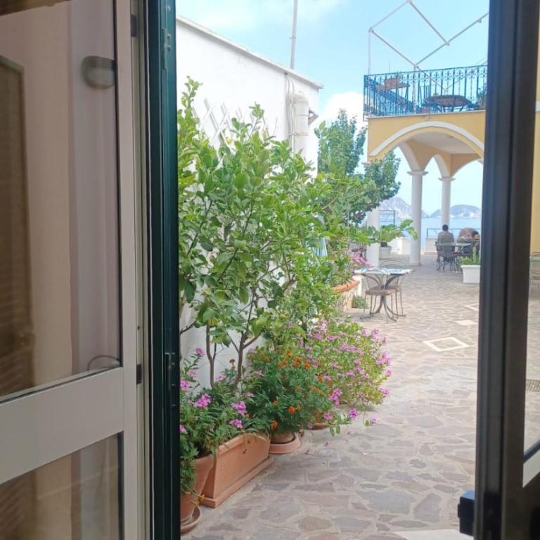 Villa Ersilia - Camera Economy Doppia con Letti Singoli - 5