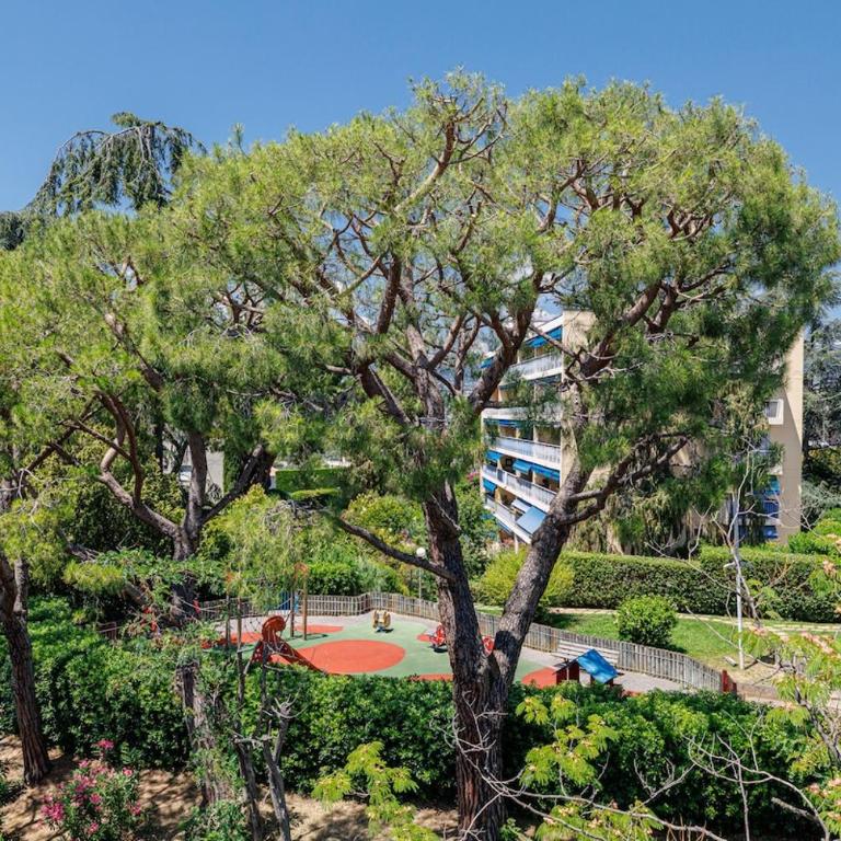 Beautiful 2 rooms Swimming pool, parking space and air conditioning - One-Bedroom Apartment - 21